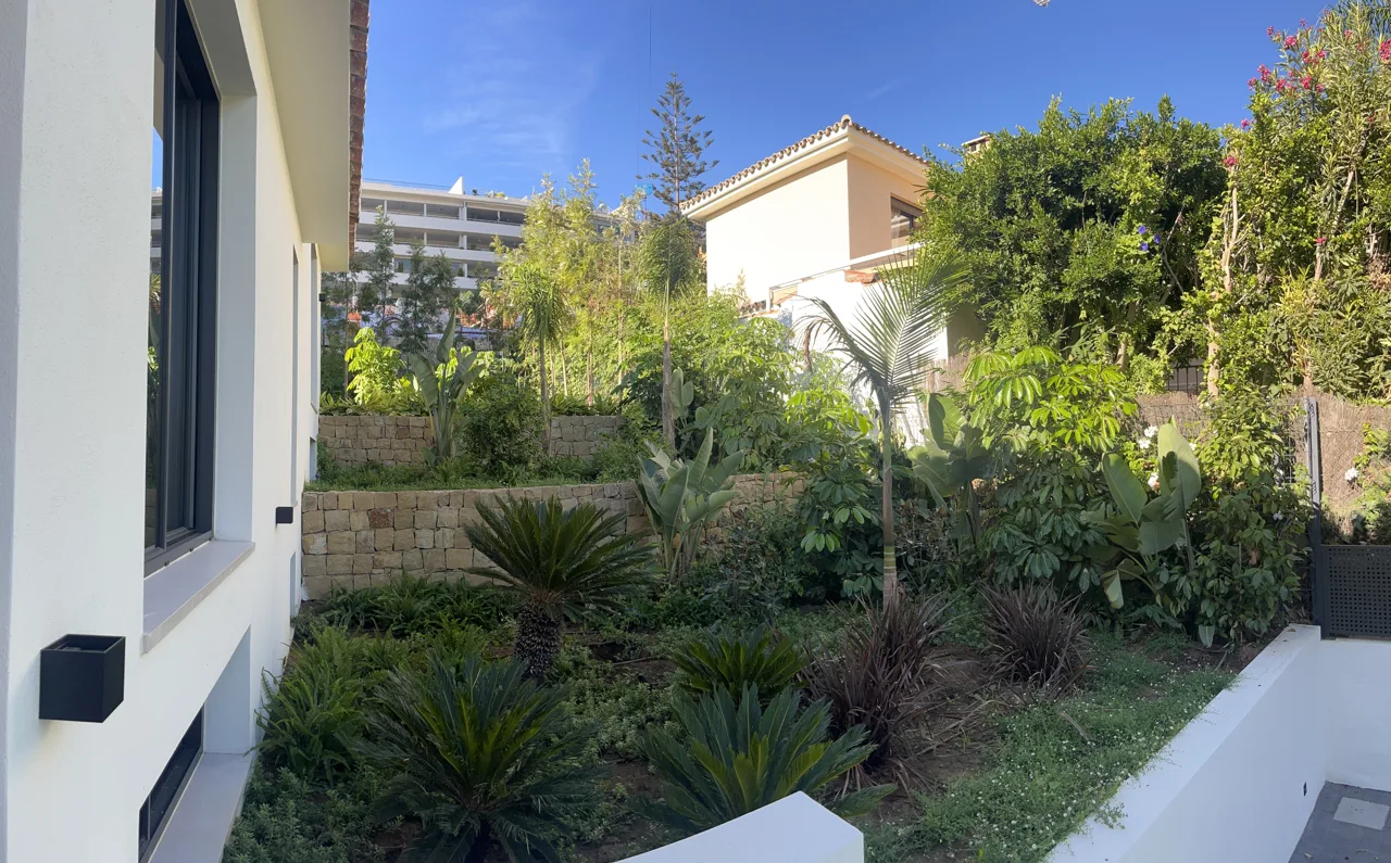 Jardín de Casa en Nueva Andalucía: vista 23 del archivo fotográfico