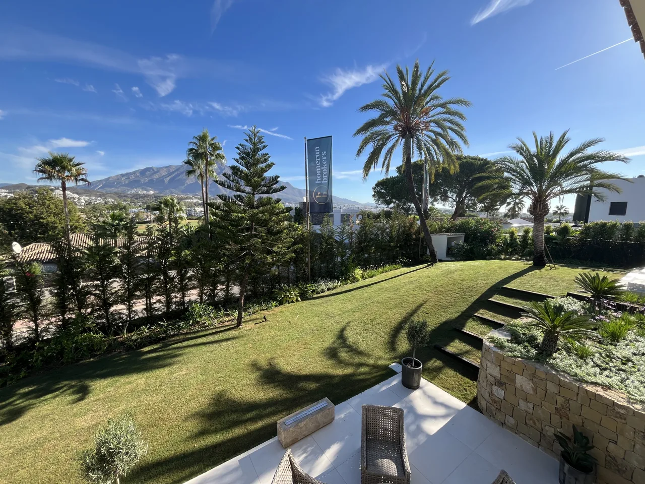 Jardín de Casa en Nueva Andalucía: vista 24 del archivo fotográfico