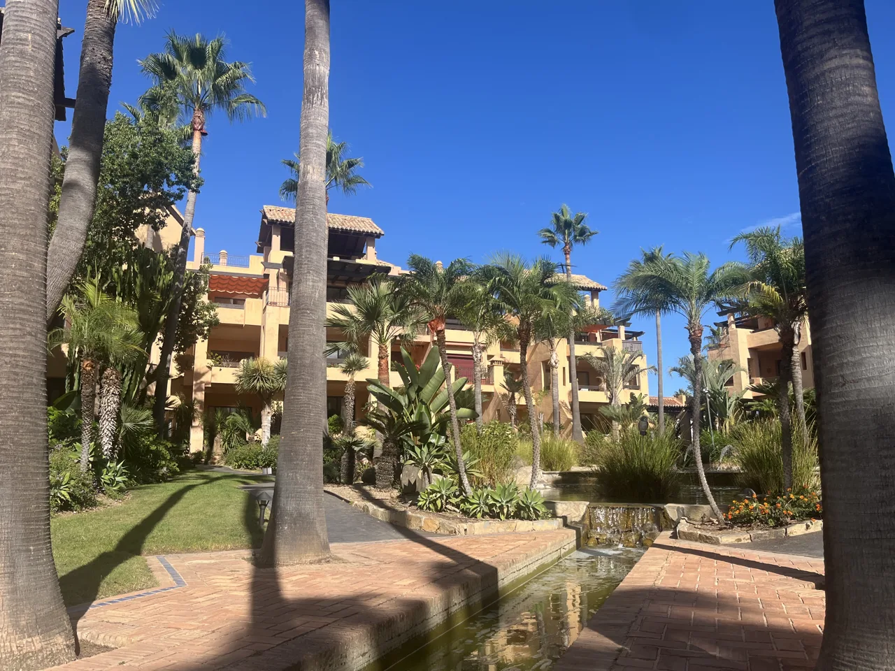 Jardín de Urb. San Pedro de Alcantara(Bahía Alcantara): vista 7 del archivo fotográfico