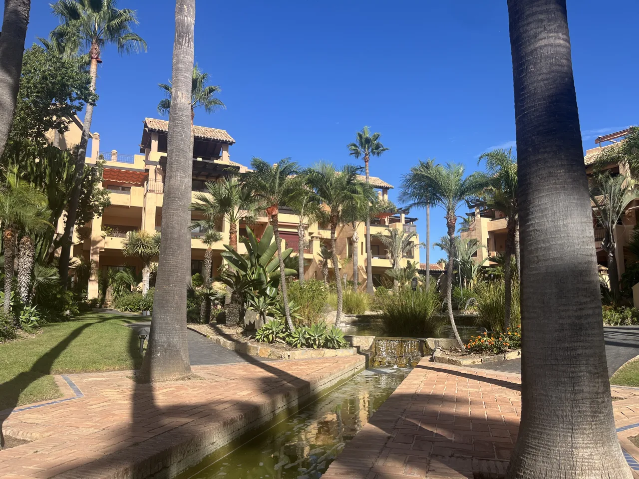 Jardín de Urb. San Pedro de Alcantara(Bahía Alcantara): vista 8 del archivo fotográfico